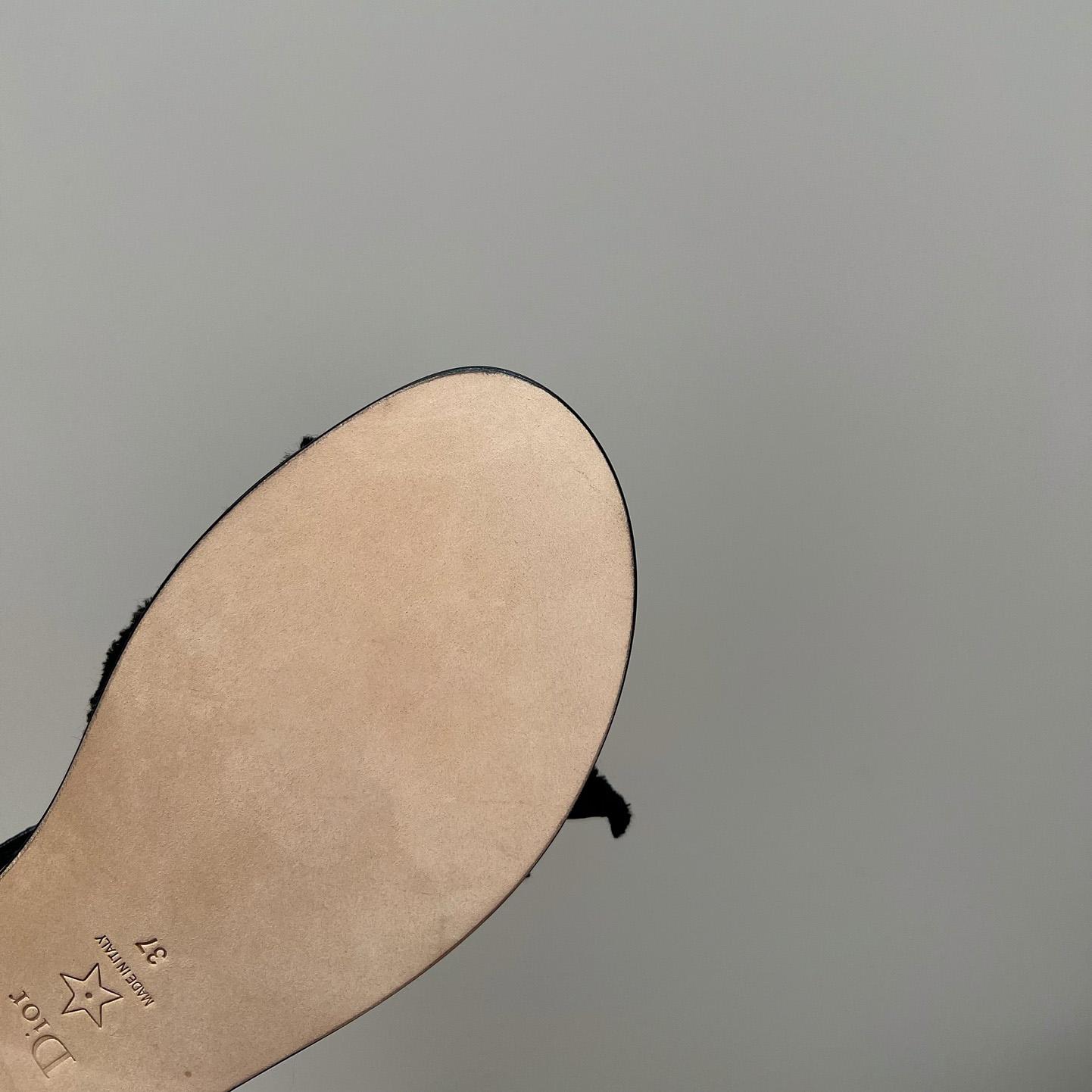 Dior Adiorable Sandal - FashionPlug