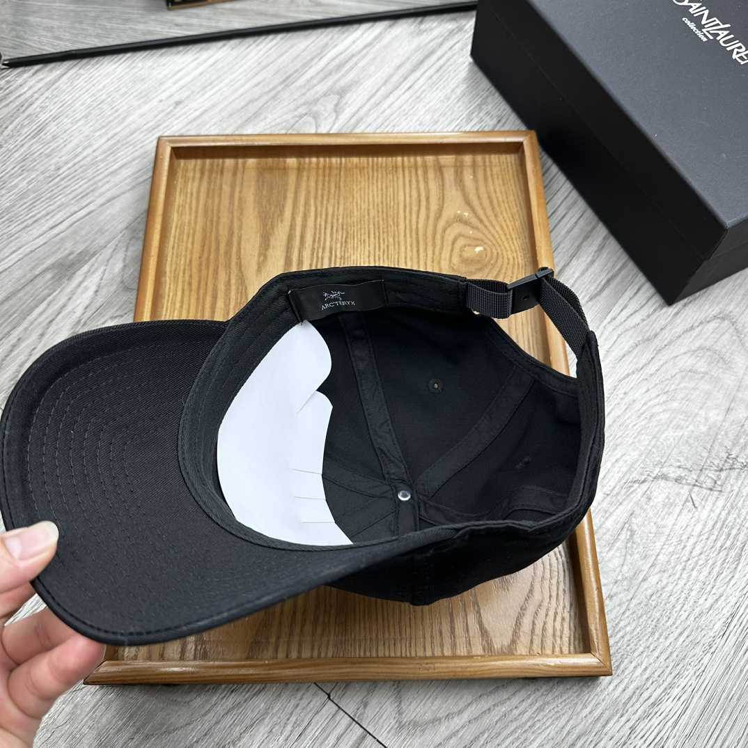 Arc’teryx Cap - FashionPlug