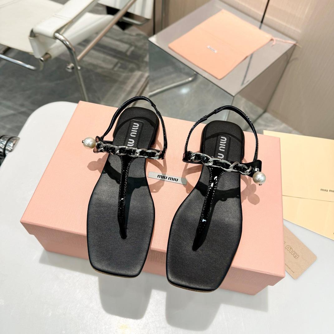 Miu Miu Patent Leather Thong Sandals - FashionPlug