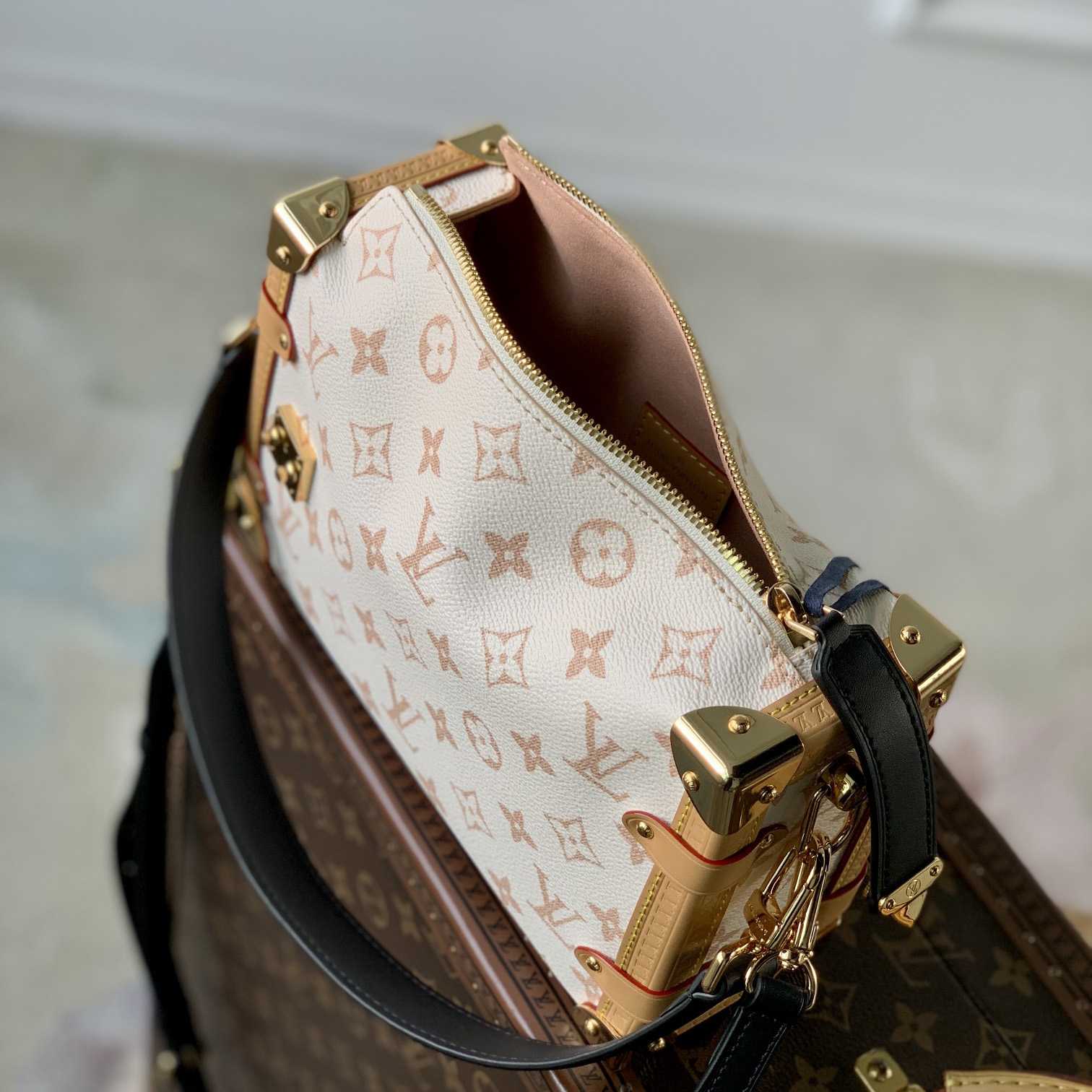 Louis Vuitton Side Trunk MM   M46907 - FashionPlug