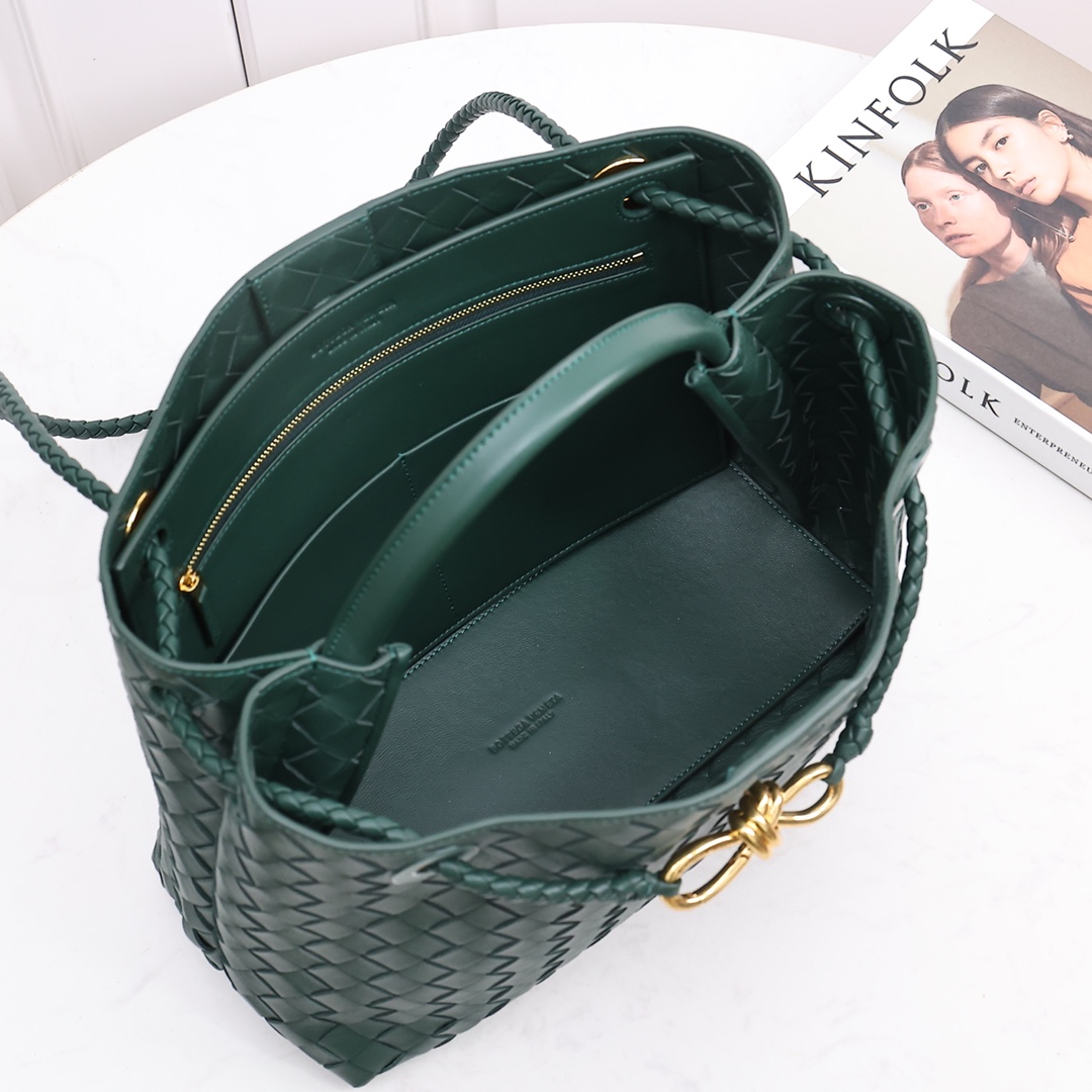 Bottega Veneta Medium Andiamo  32*24*12CM - FashionPlug