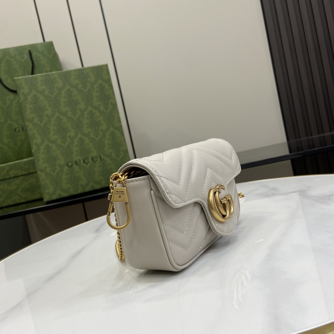 Gucci GG Marmont Super Mini Bag - FashionPlug