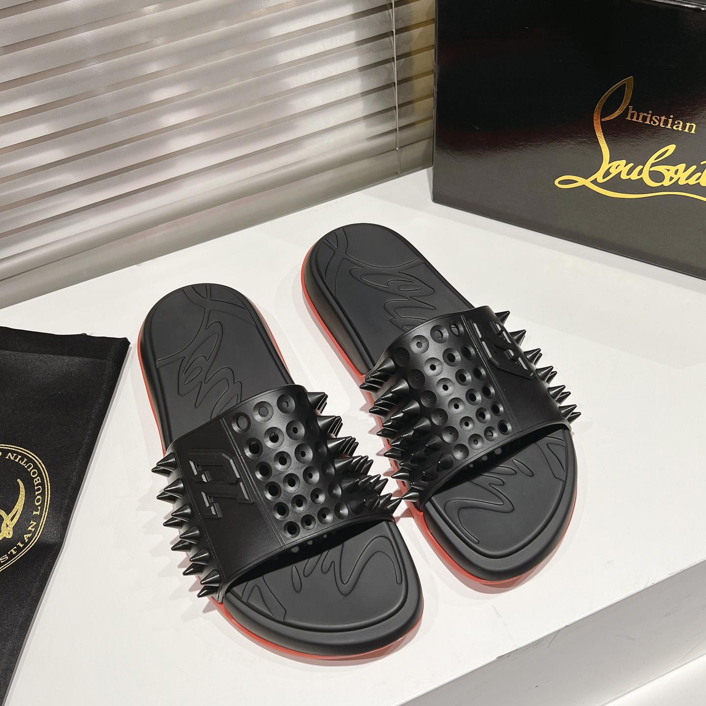 Christian Louboutin Take It Easy Summer Mule - FashionPlug