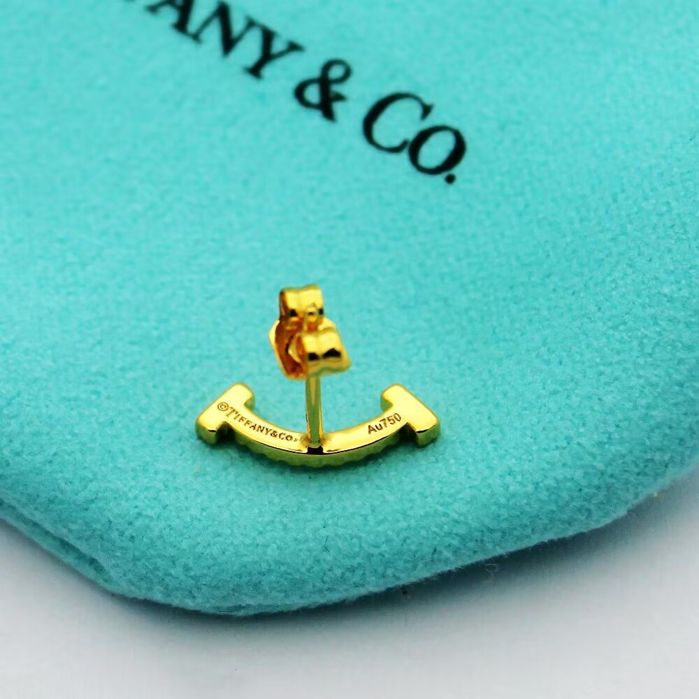 Tiffany & Co. Tiffany T Smile Earring - FashionPlug