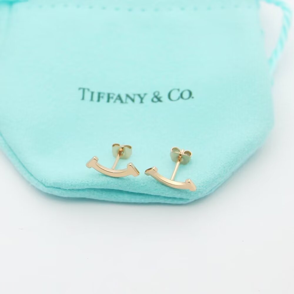Tiffany & Co. Tiffany T Smile Earring - FashionPlug