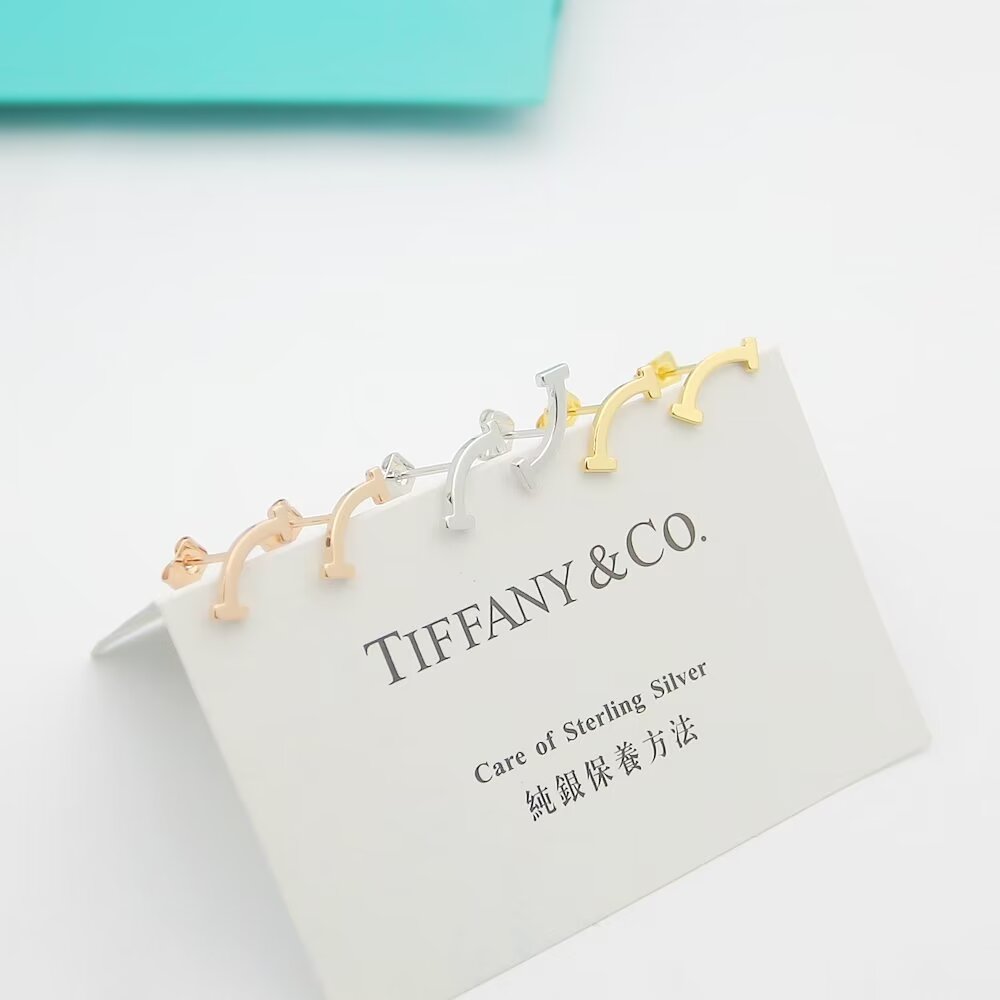 Tiffany & Co. Tiffany T Smile Earring - FashionPlug