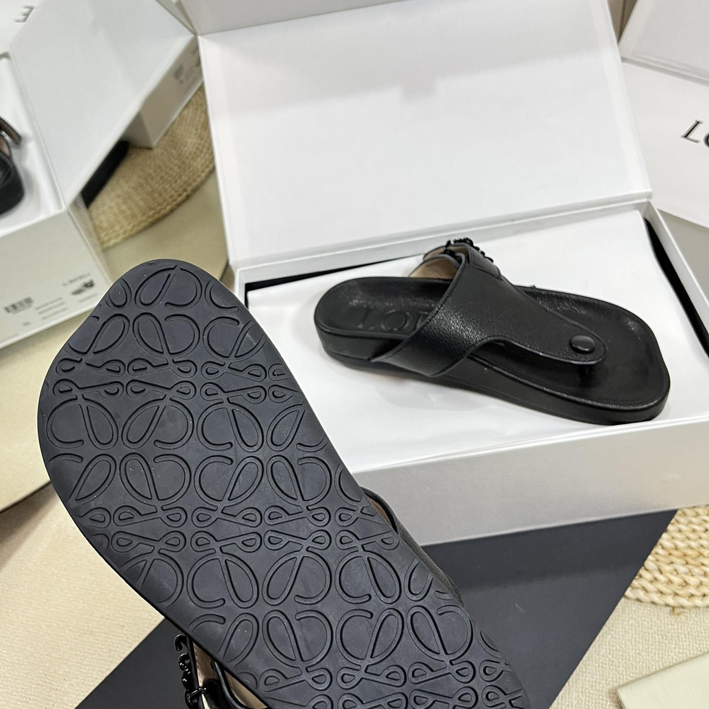 Loewe Anagram Ease Sandal In Kidskin - FashionPlug