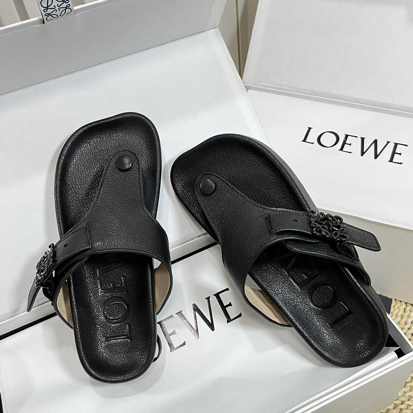 Loewe Anagram Ease Sandal In Kidskin - FashionPlug