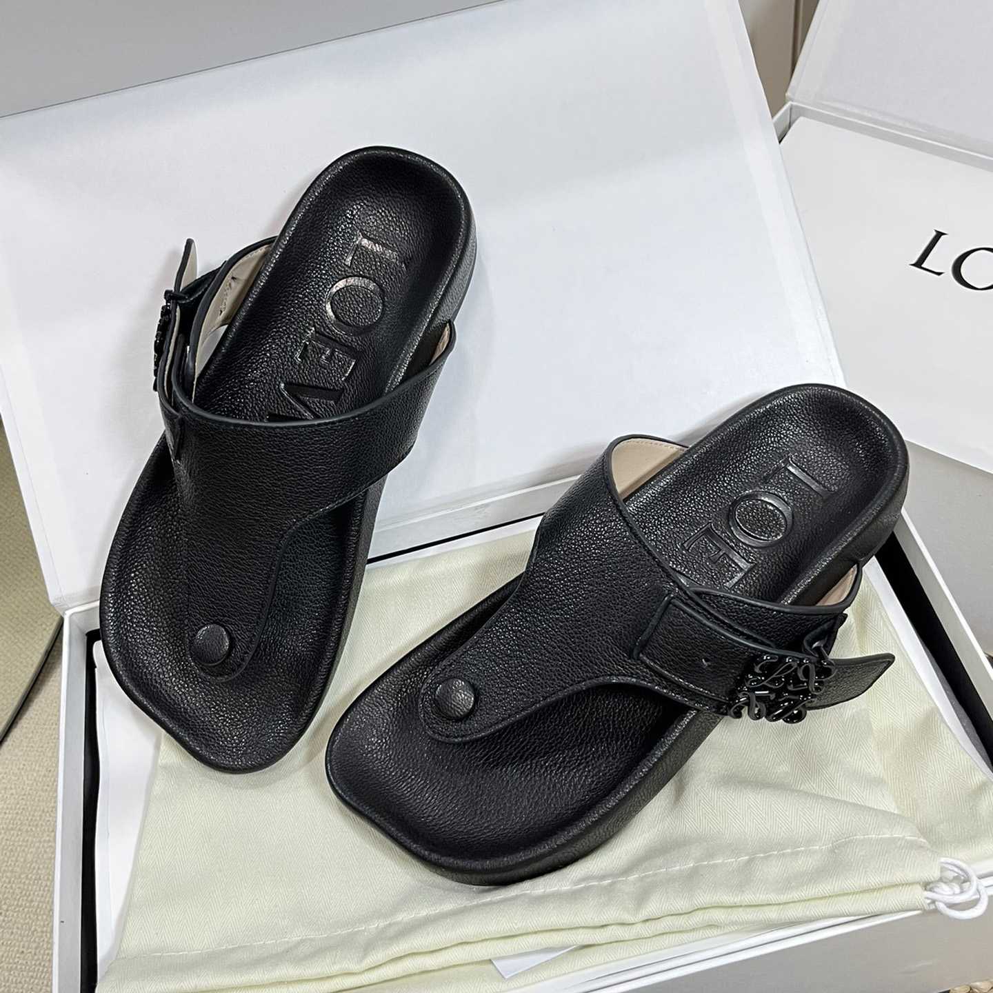 Loewe Anagram Ease Sandal In Kidskin - FashionPlug