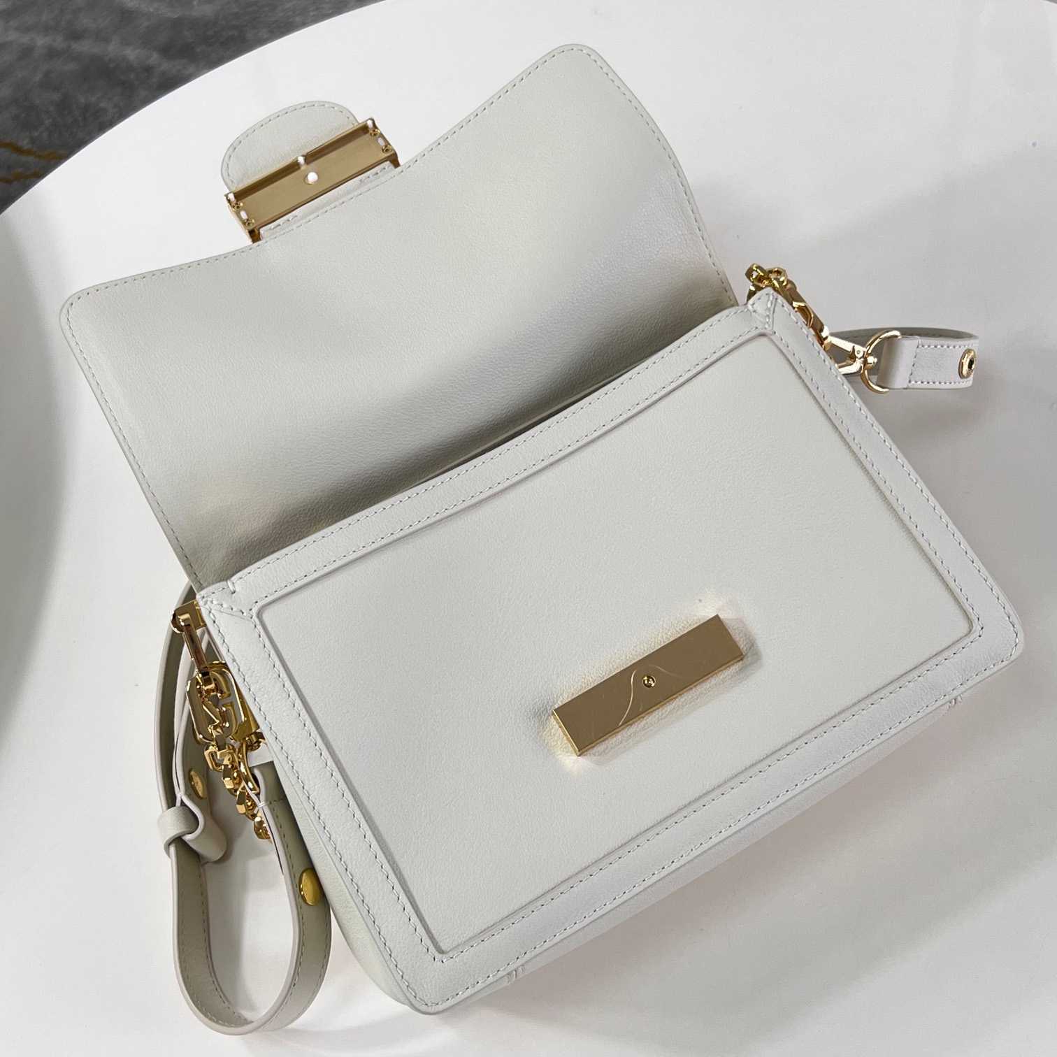 Louis Vuitton Dauphine Soft MM   M25050 - FashionPlug