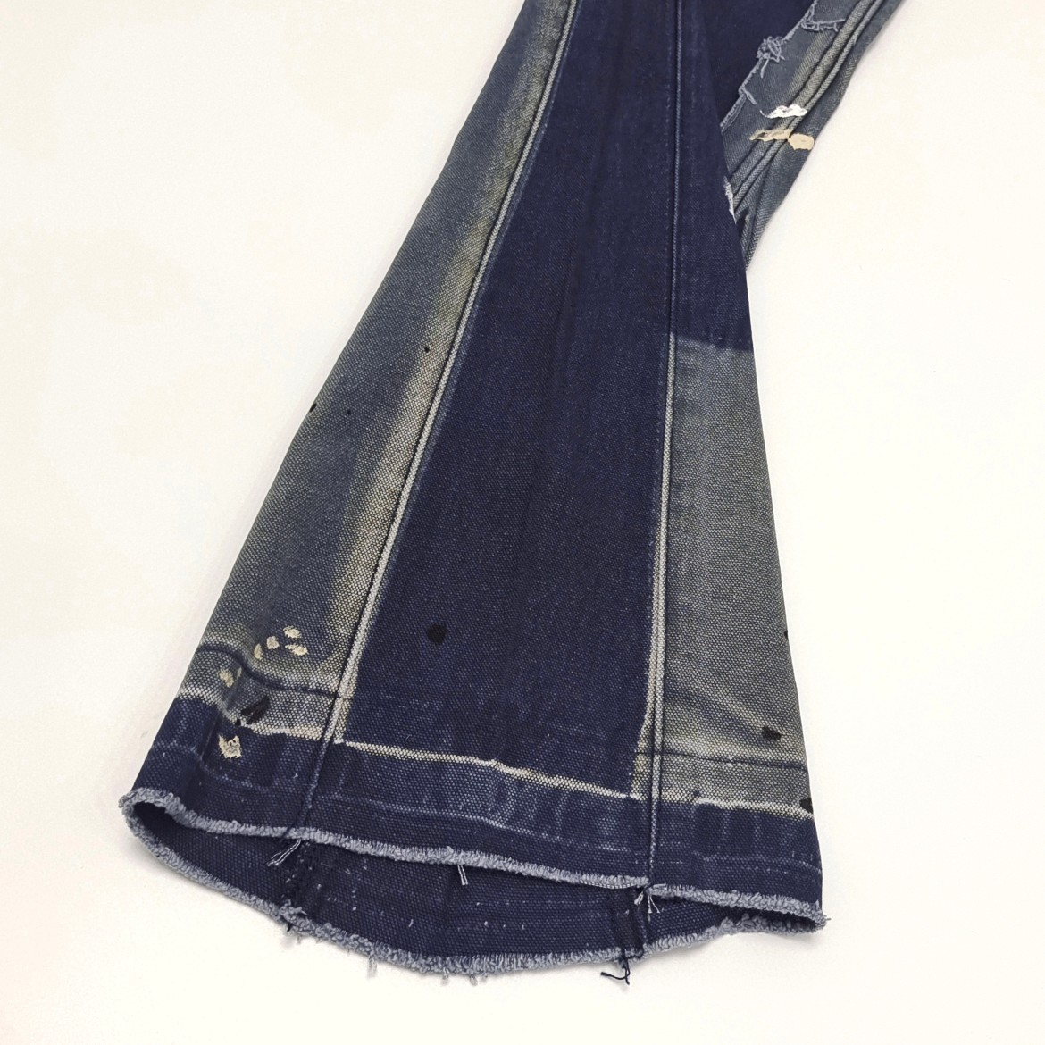 Gallery Dept Paint-splatter Detail Jeans - FashionPlug