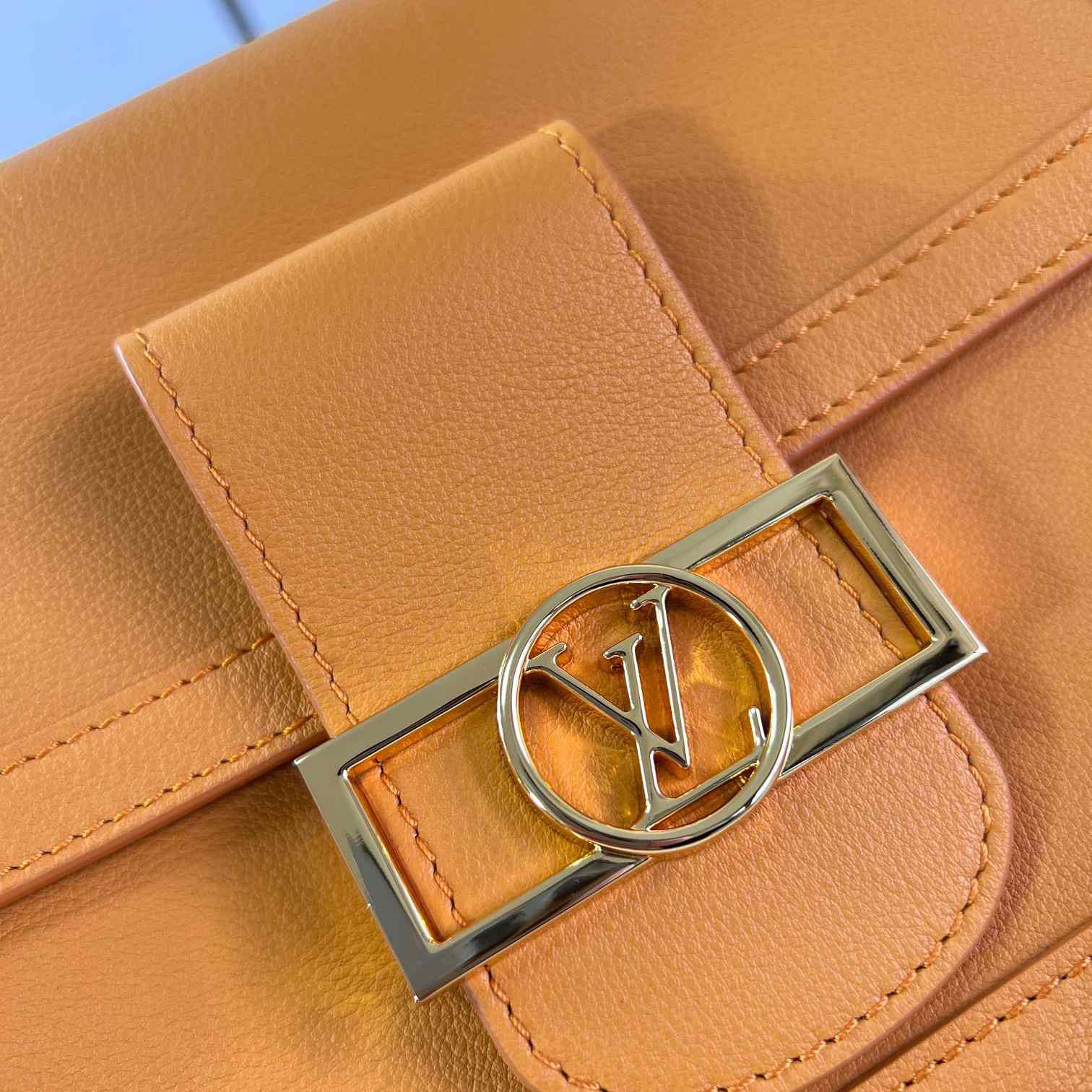 Louis Vuitton Dauphine Soft MM   M25048 - FashionPlug
