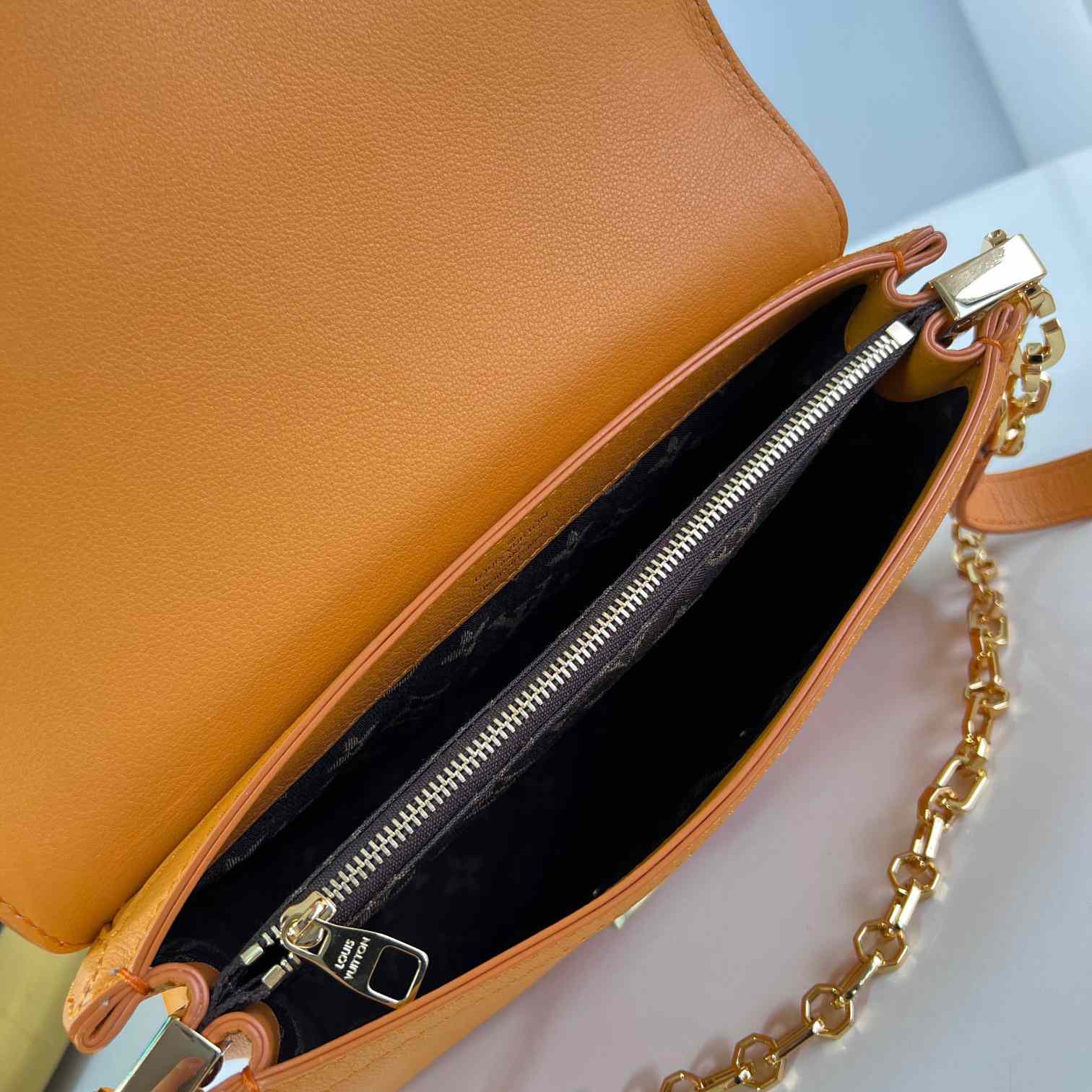 Louis Vuitton Dauphine Soft MM   M25048 - FashionPlug