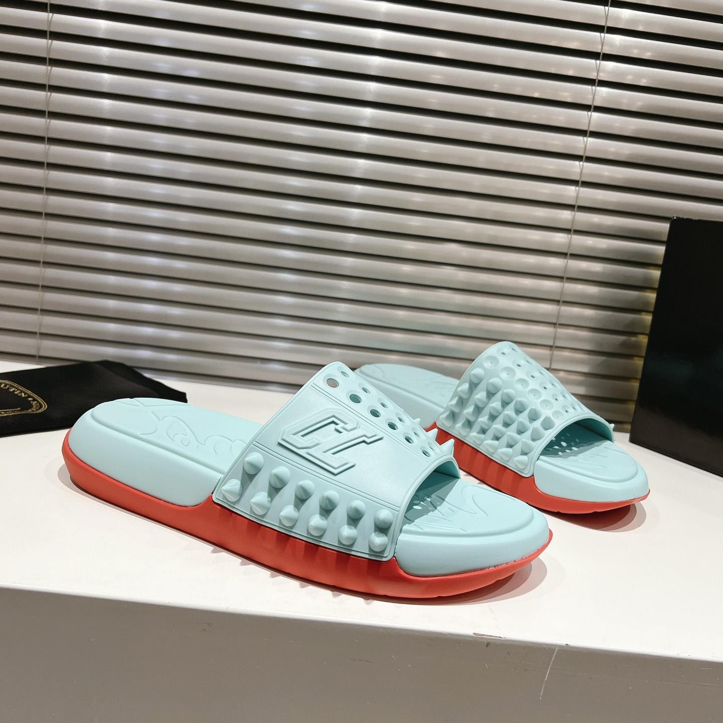 Christian Louboutin Take It Easy Summer Mule - FashionPlug