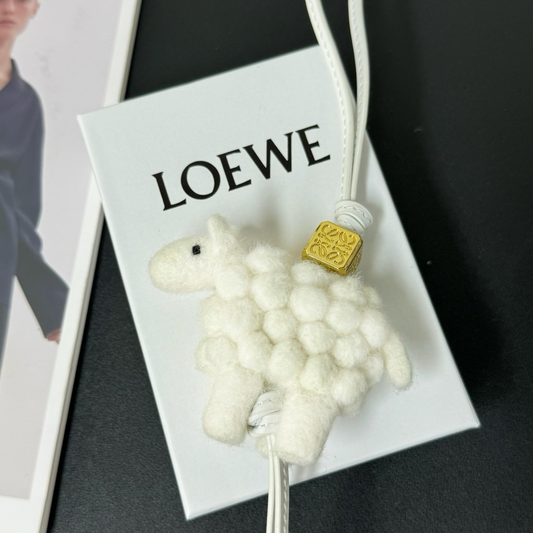 Loewe Sheep charm In Felt And Calfskin - FashionPlug