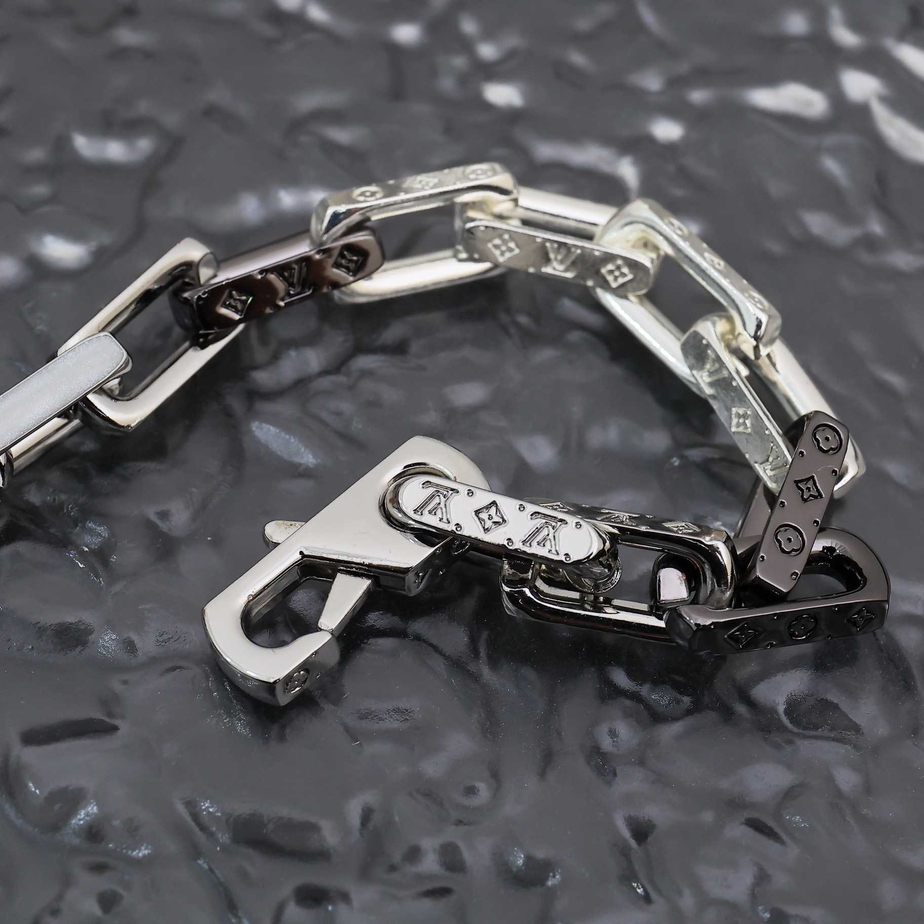 Louis Vuitton Monogram Chain Bracelet   M00686 - FashionPlug