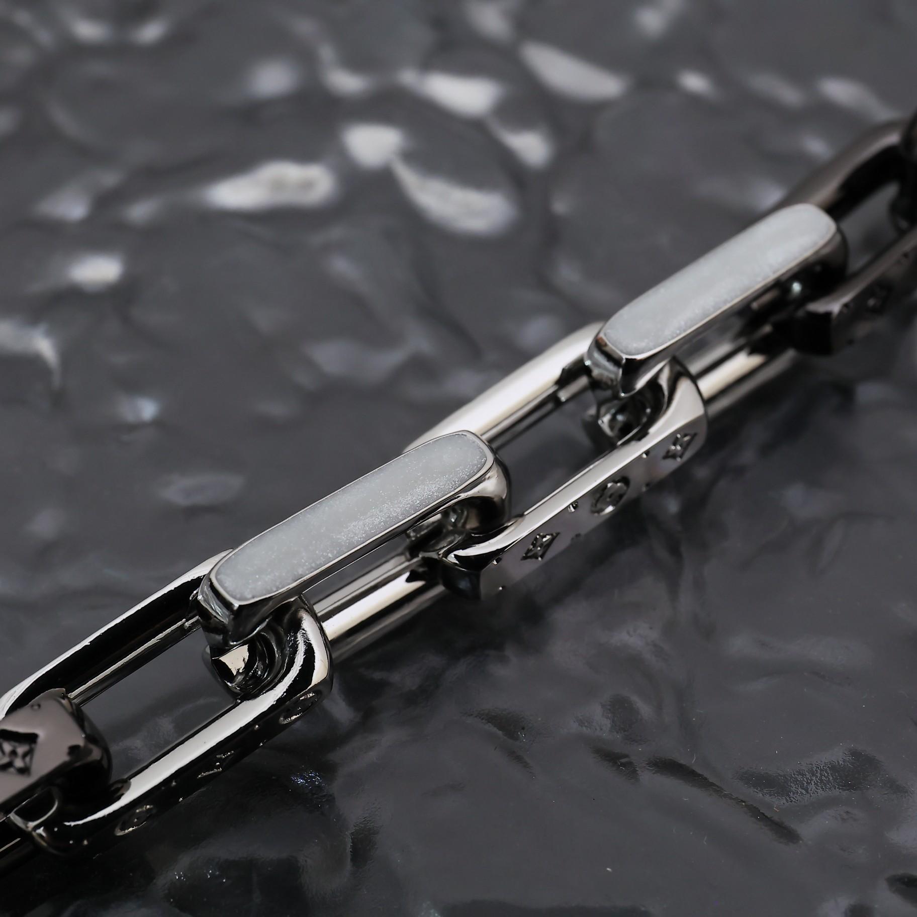 Louis Vuitton Monogram Chain Bracelet   M00686 - FashionPlug