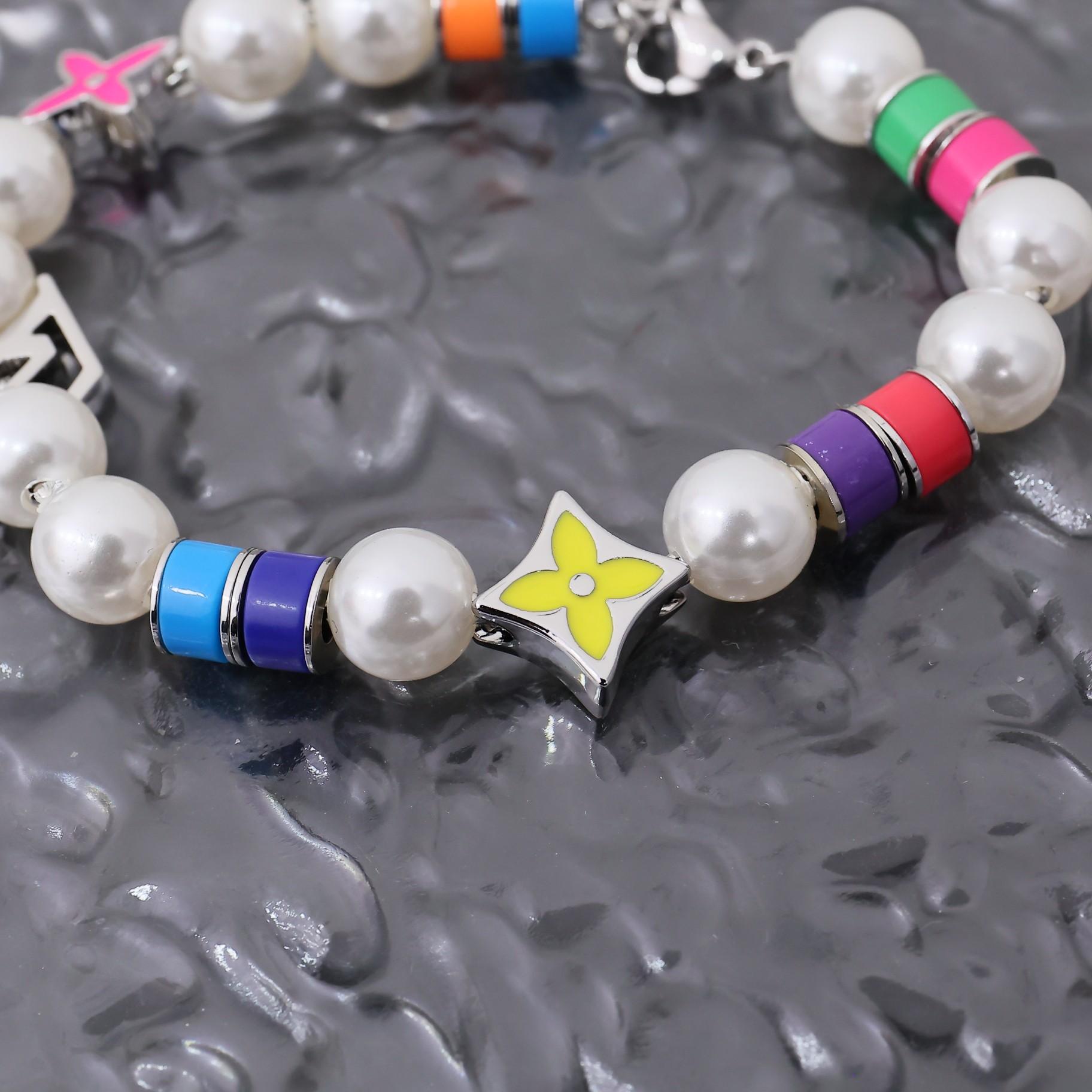 Louis Vuitton MNG Pearls Party Bracelet    M1264A - FashionPlug