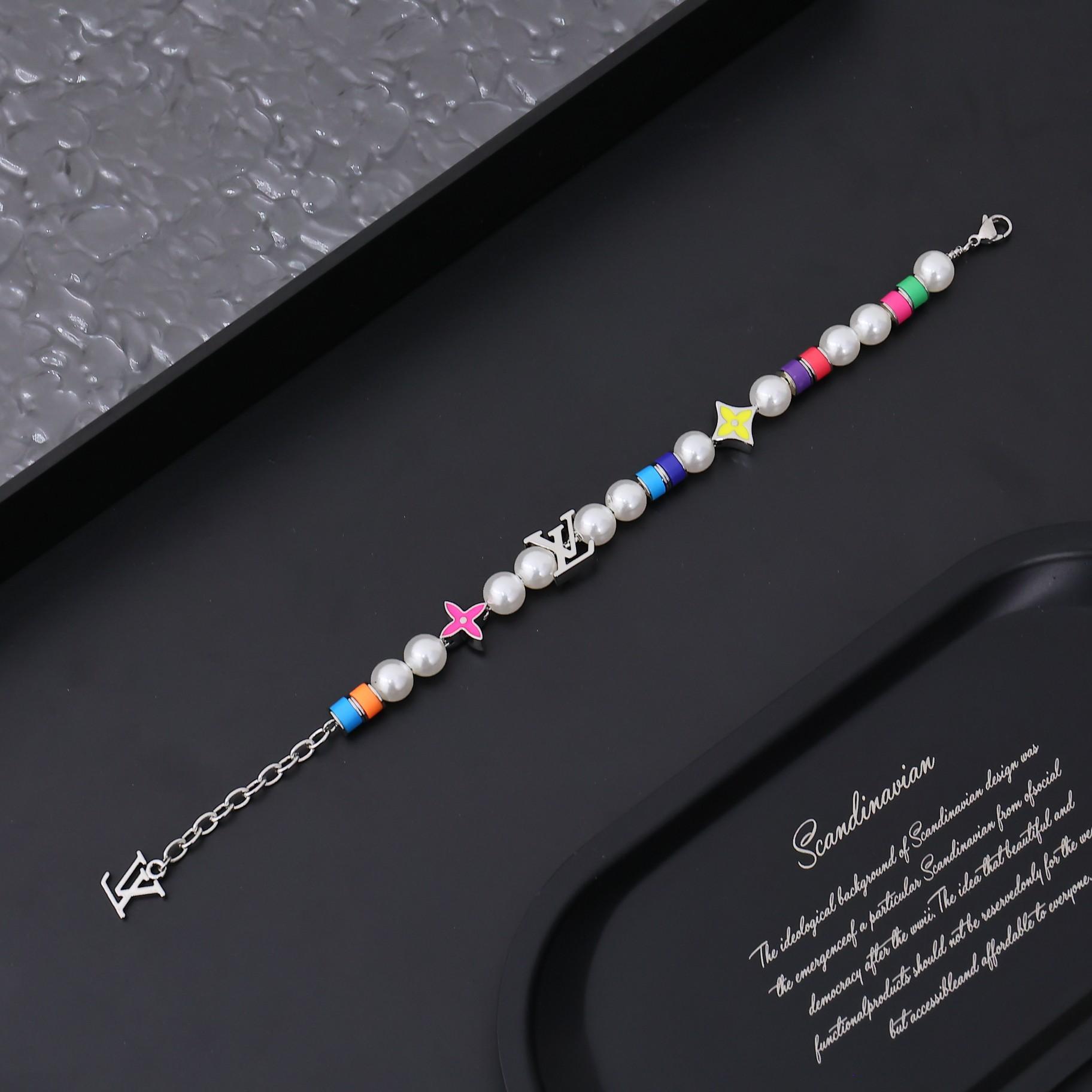 Louis Vuitton MNG Pearls Party Bracelet    M1264A - FashionPlug
