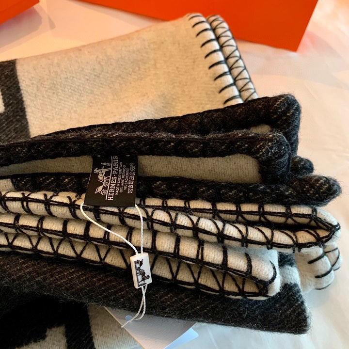 Hermes Blanket   163*137cm - FashionPlug