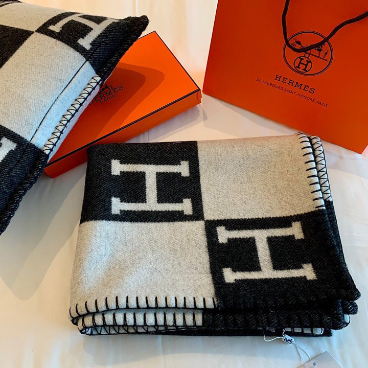 Hermes Blanket   163*137cm - FashionPlug
