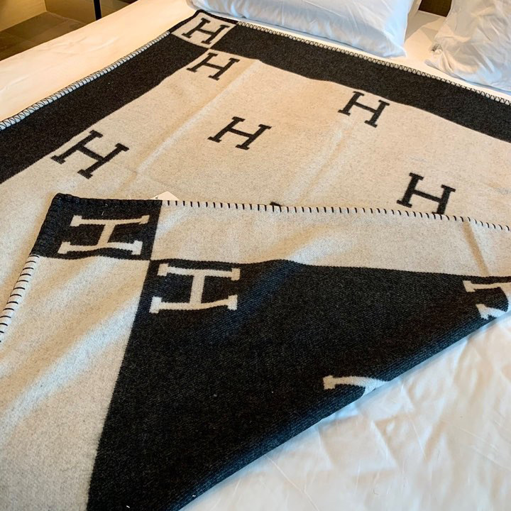 Hermes Blanket   163*137cm - FashionPlug