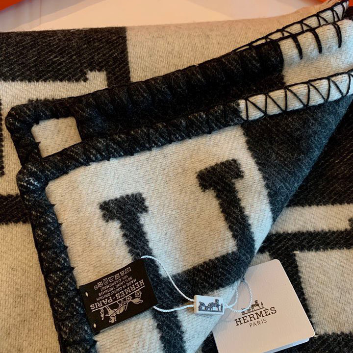 Hermes Blanket   163*137cm - FashionPlug