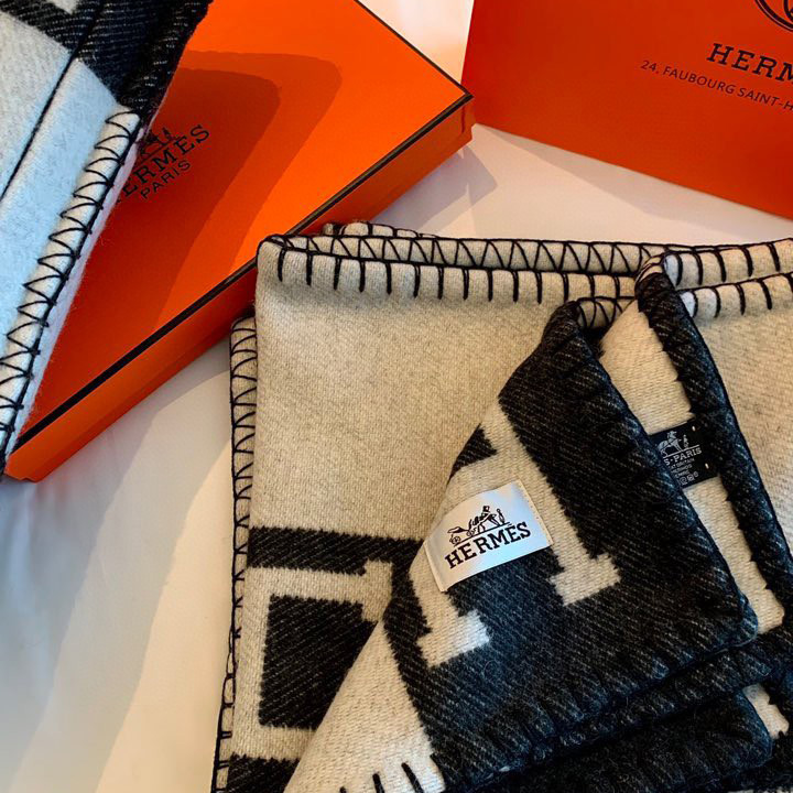 Hermes Blanket   163*137cm - FashionPlug
