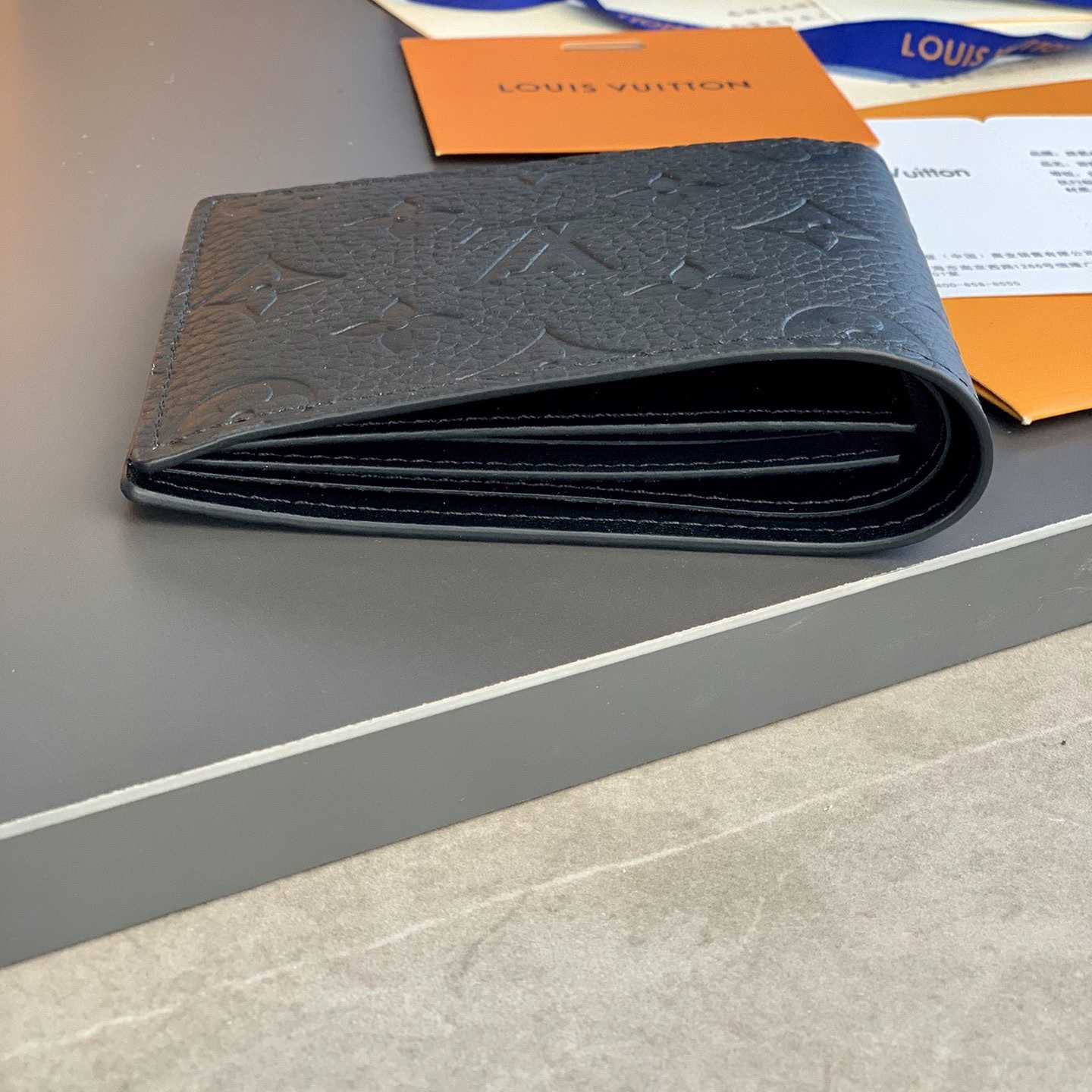 Louis Vuitton Monogram Wallet  M69037 - FashionPlug