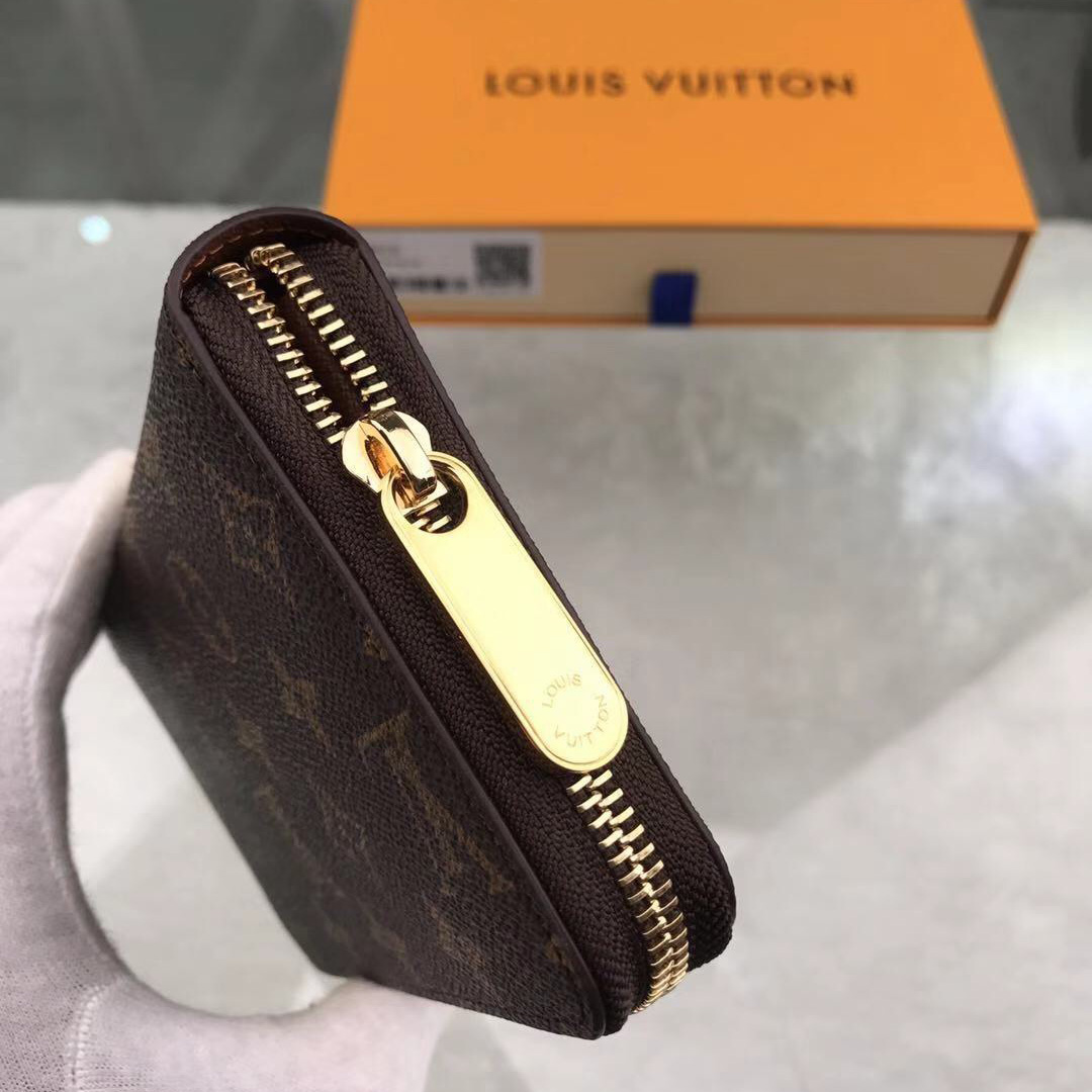 Louis Vuitton Zippy Wallet     M42616 - FashionPlug