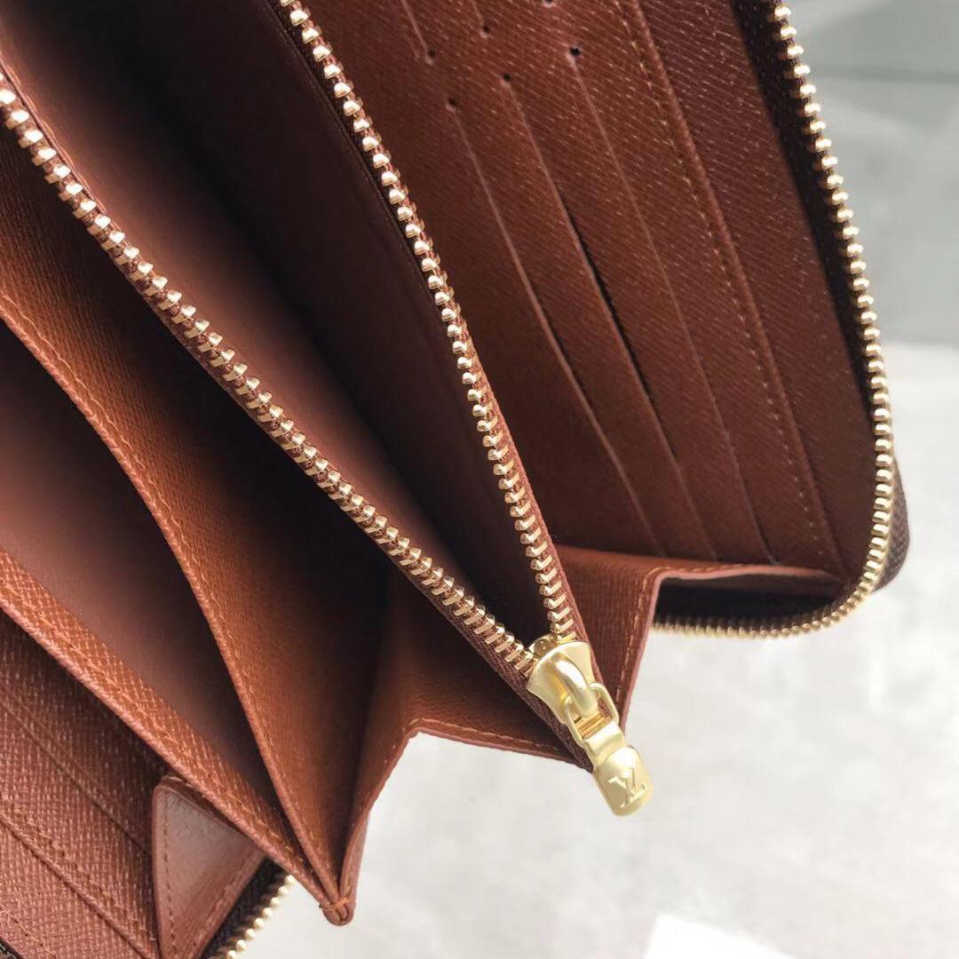 Louis Vuitton Zippy Wallet     M42616 - FashionPlug