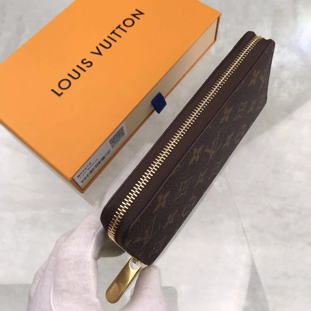 Louis Vuitton Zippy Wallet     M42616 - FashionPlug