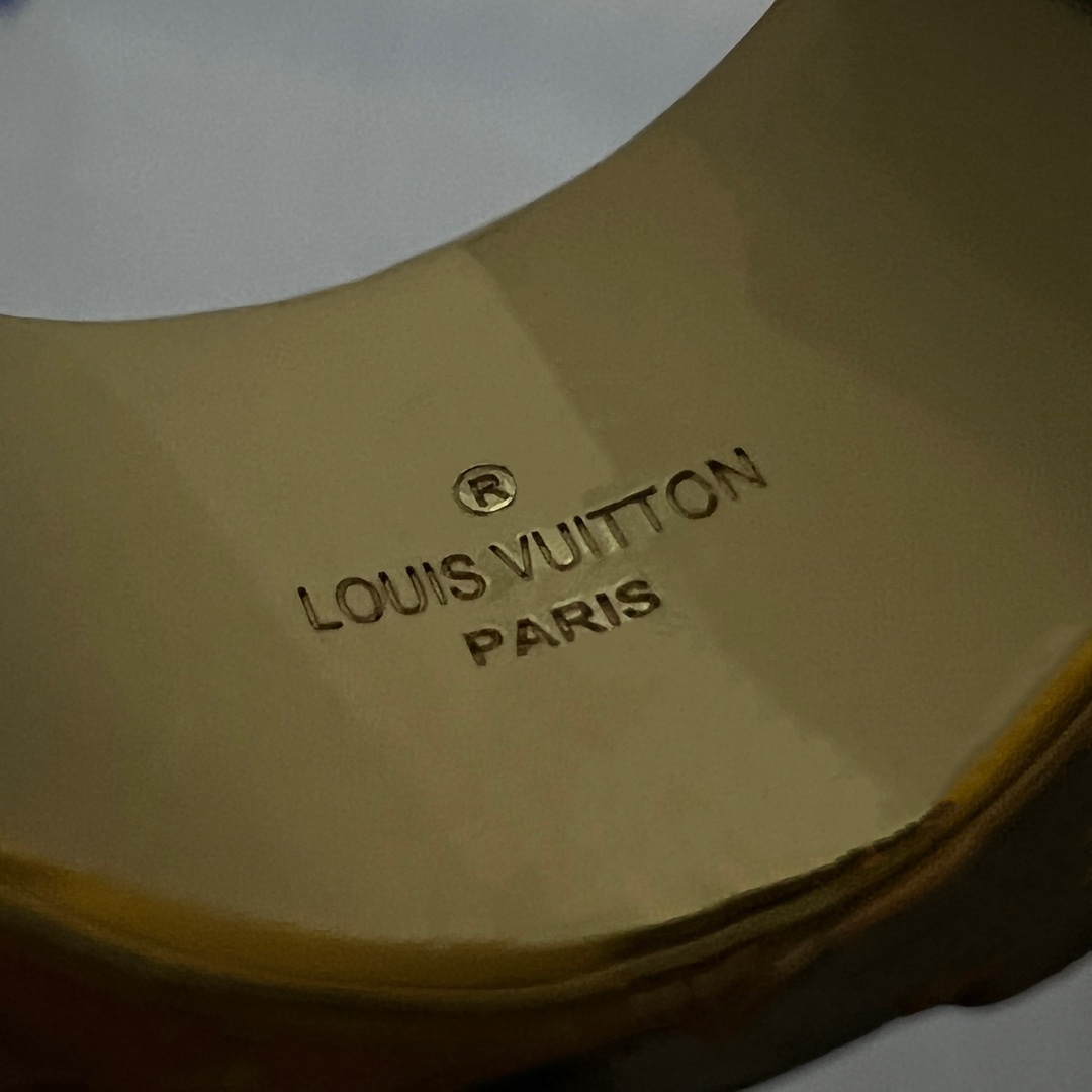 Louis Vuitton LV Rope Ring    M1543L - FashionPlug