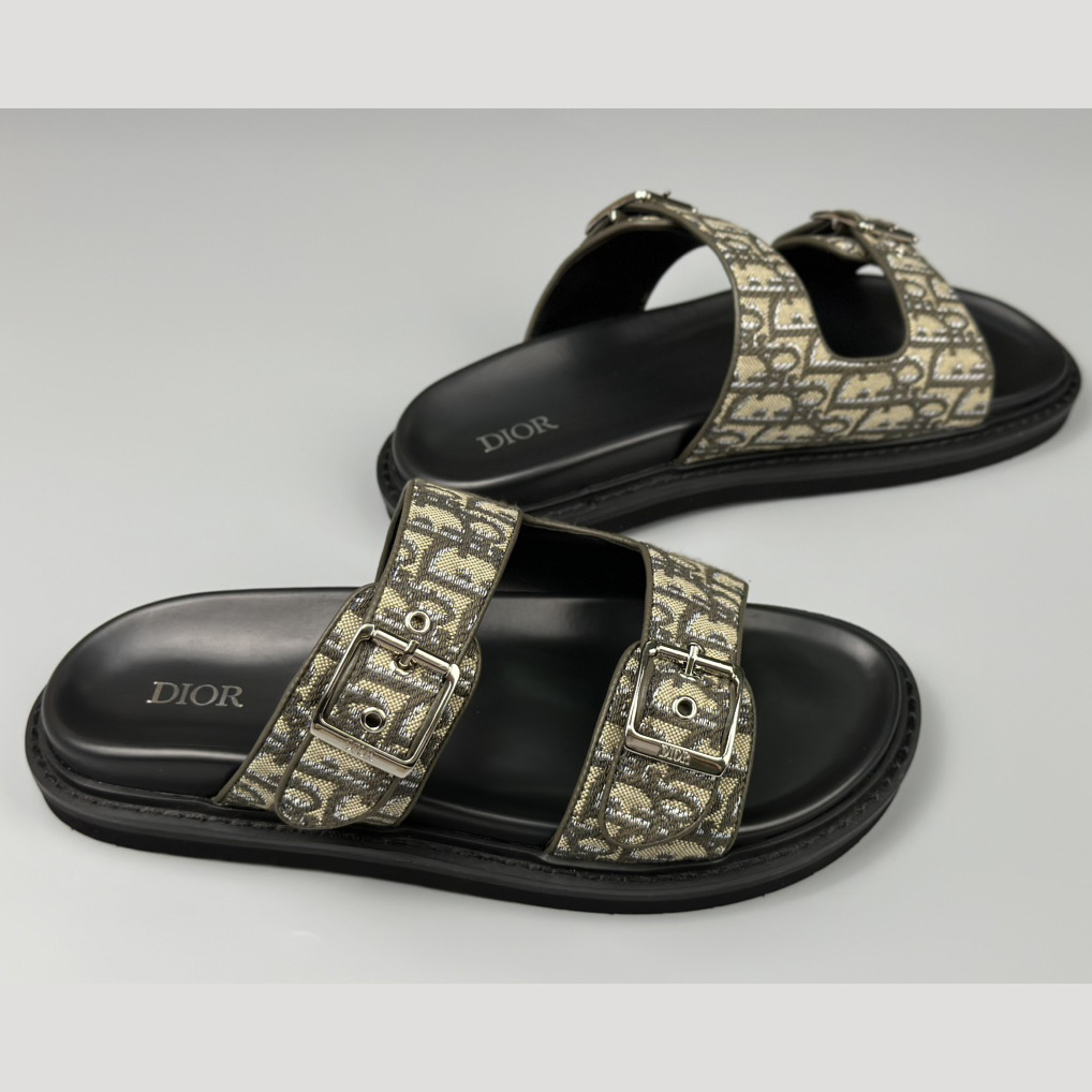 Dior Aqua Sandal - FashionPlug