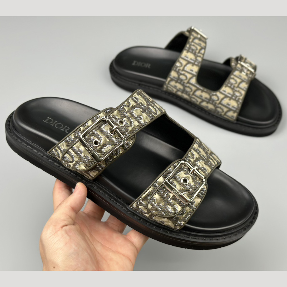 Dior Aqua Sandal - FashionPlug