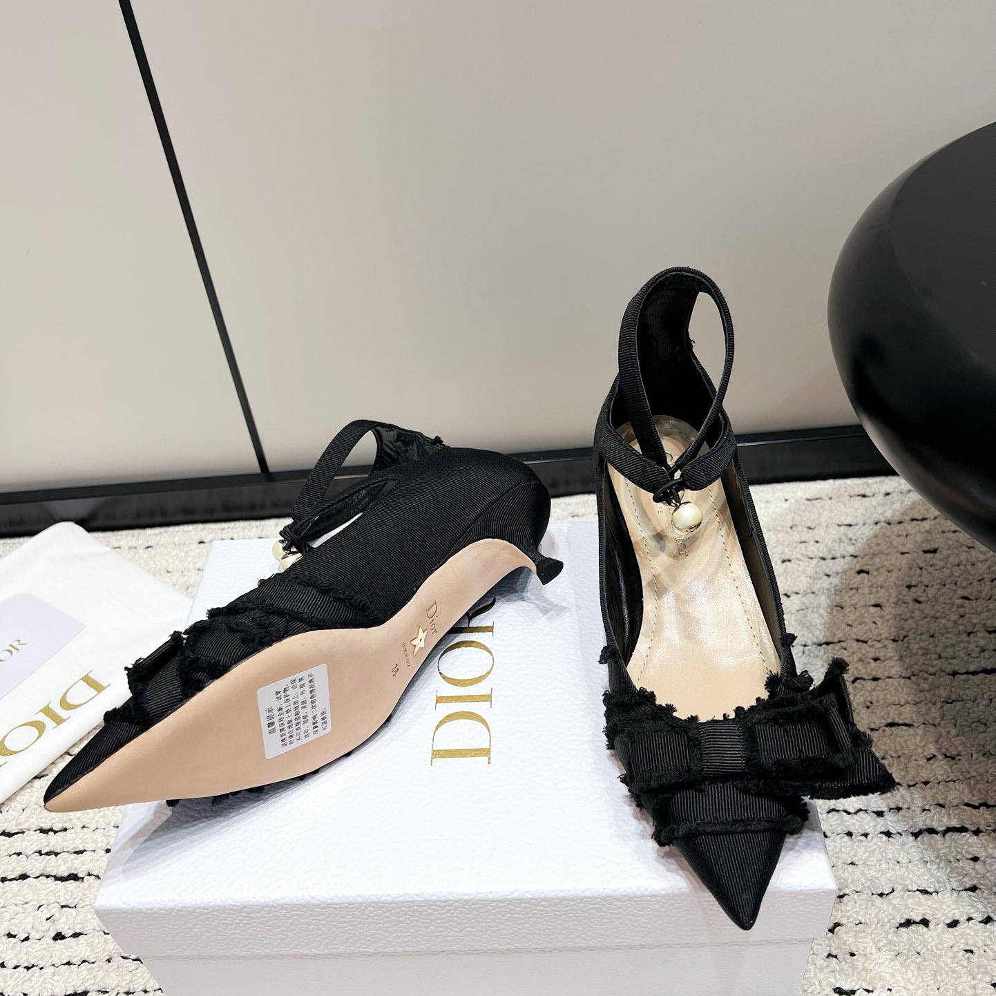 Dior Adiorable Pump - FashionPlug