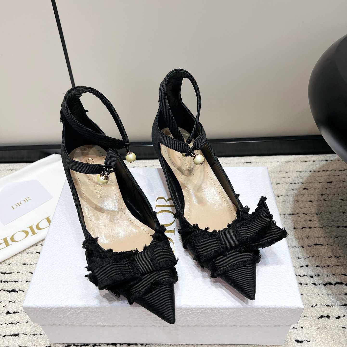 Dior Adiorable Pump - FashionPlug