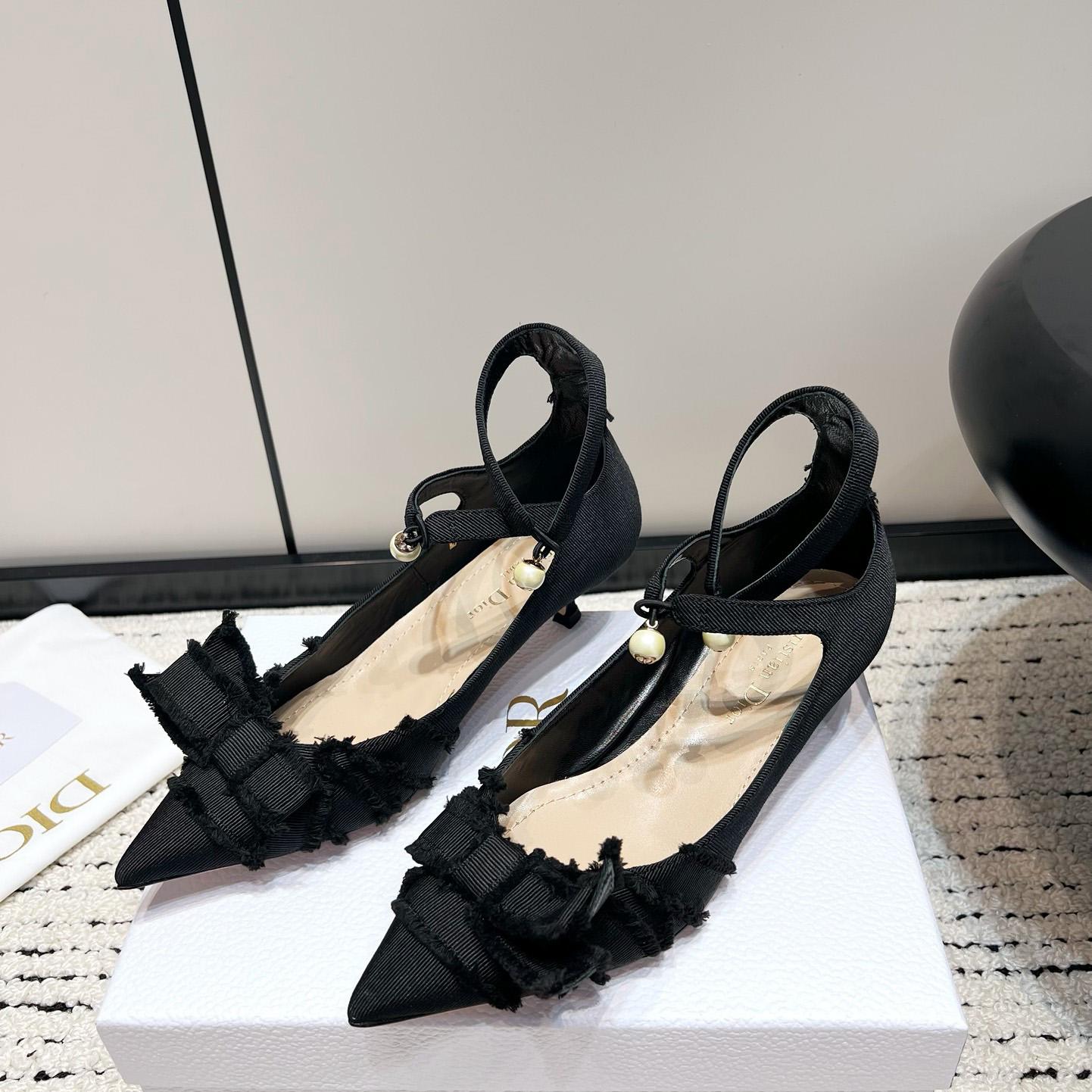 Dior Adiorable Pump - FashionPlug