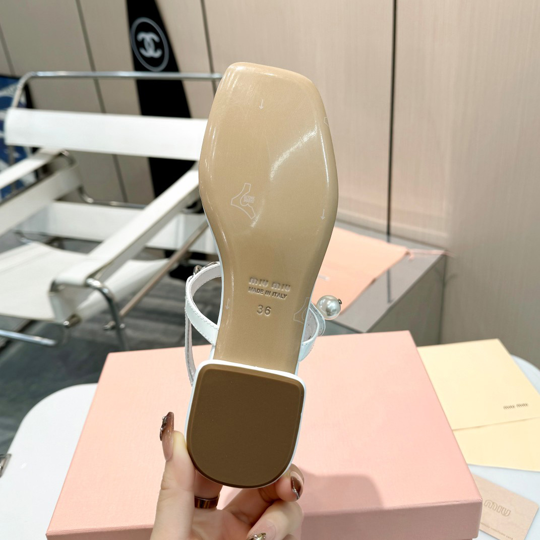Miu Miu Patent Leather Thong Sandals - FashionPlug