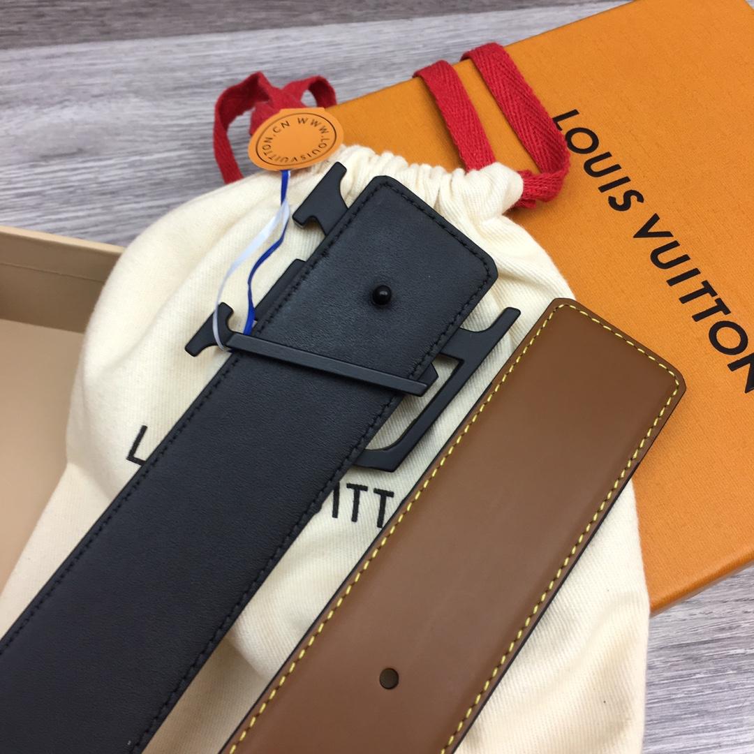 Louis Vuitton 40mm Reversible Belt    - FashionPlug