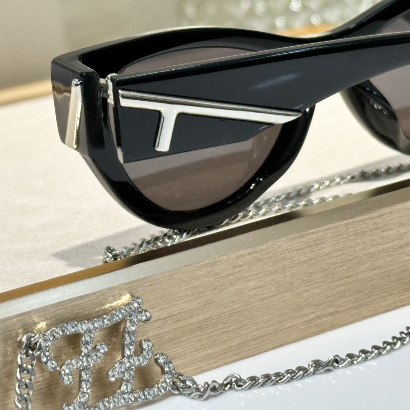 Fendi First FE40135I Sunglasses - FashionPlug