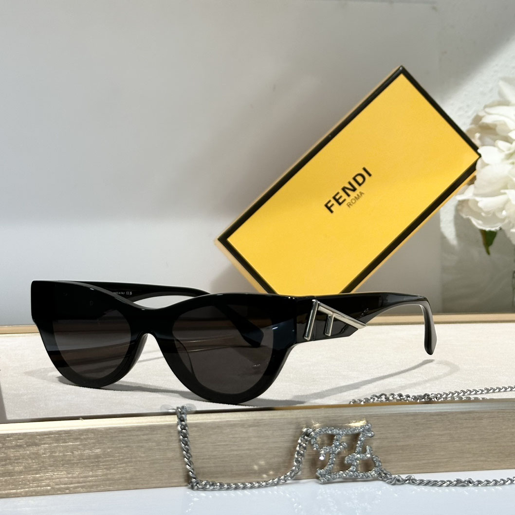 Fendi First FE40135I Sunglasses - FashionPlug
