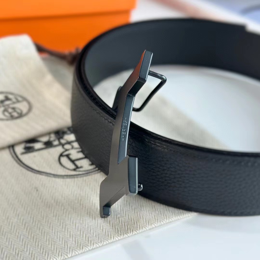 Hermes Reversible Leather  - FashionPlug