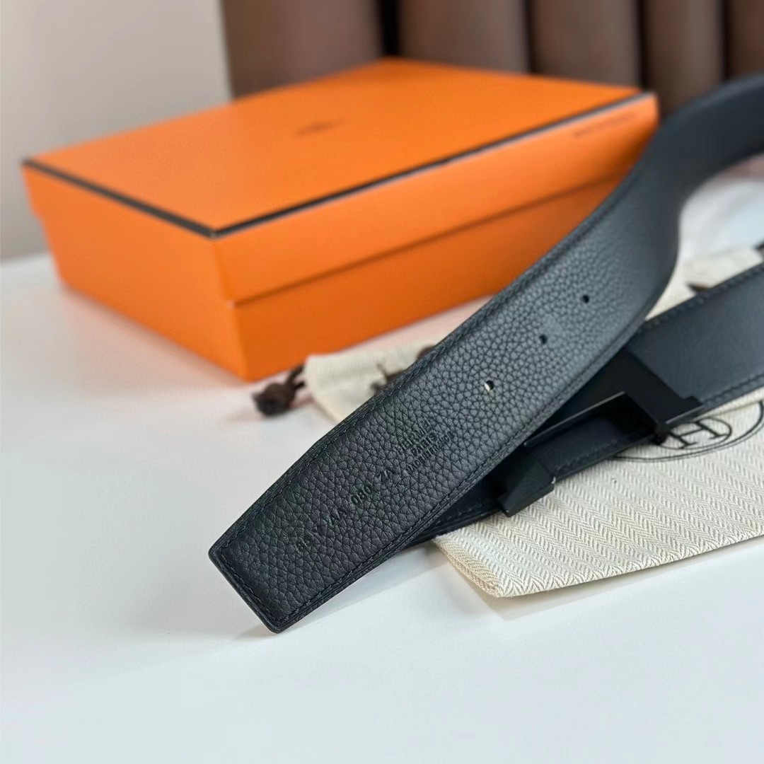 Hermes Reversible Leather  - FashionPlug