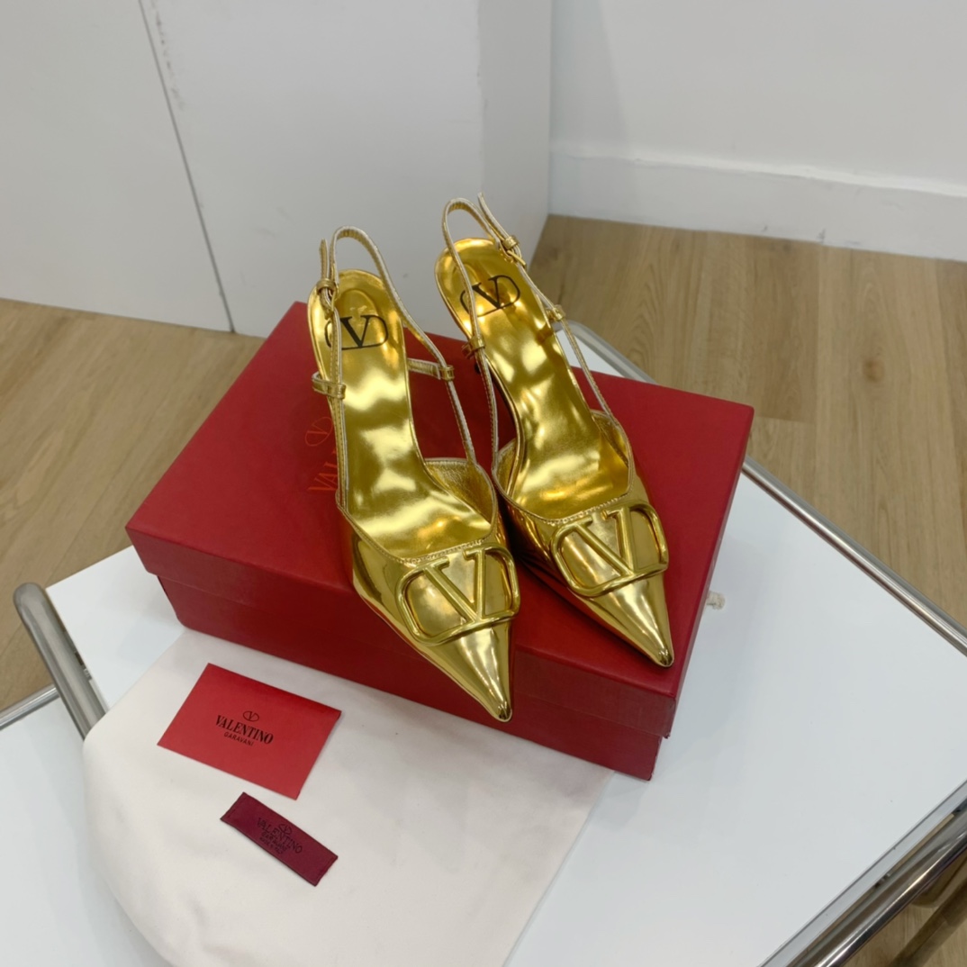 Valenti Valentino Garavani VLogo Signature Pump   80cm - FashionPlug