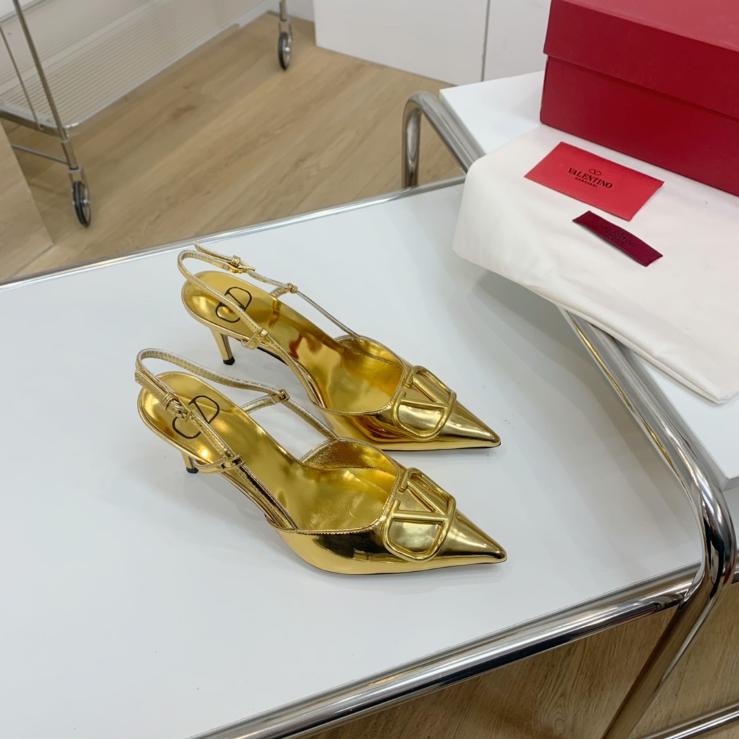 Valenti Valentino Garavani VLogo Signature Pump   80cm - FashionPlug