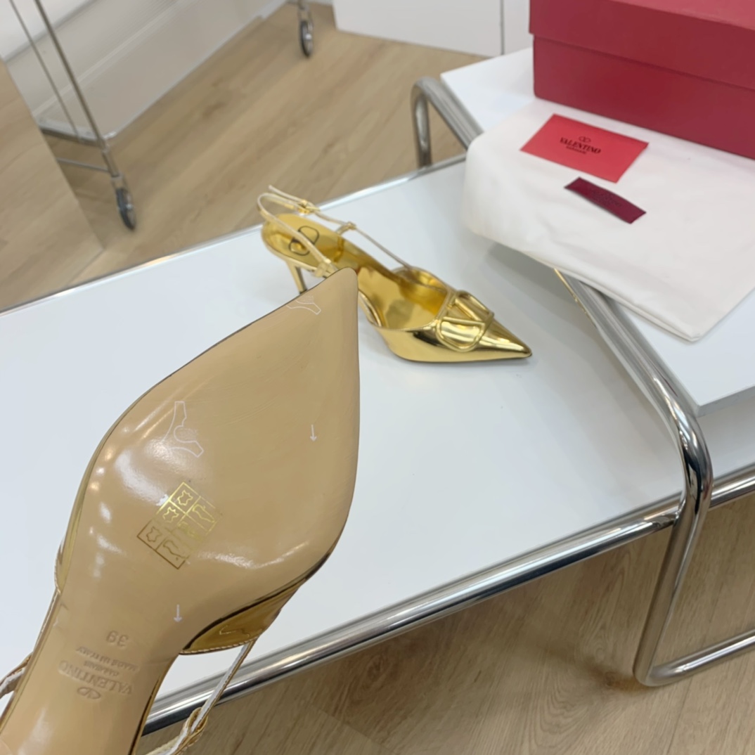 Valenti Valentino Garavani VLogo Signature Pump   80cm - FashionPlug