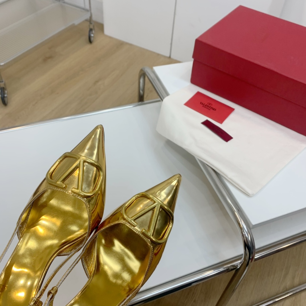 Valenti Valentino Garavani VLogo Signature Pump   80cm - FashionPlug