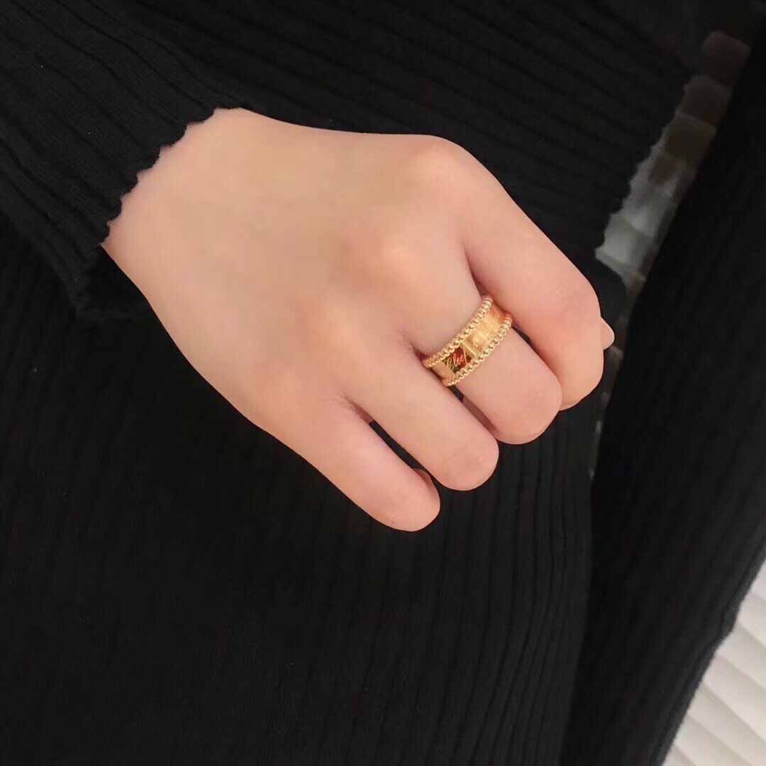 Van Cleef & Arpels Ring - FashionPlug