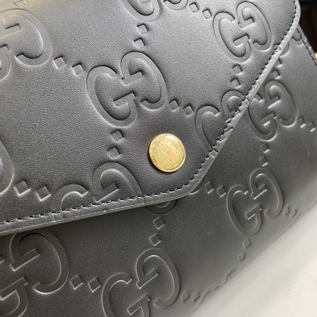 Gucci GG Chain Wallet - FashionPlug